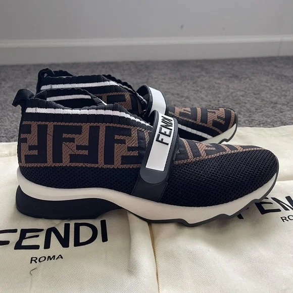 FENDI sneakers size 38 - Picture 3 of 12